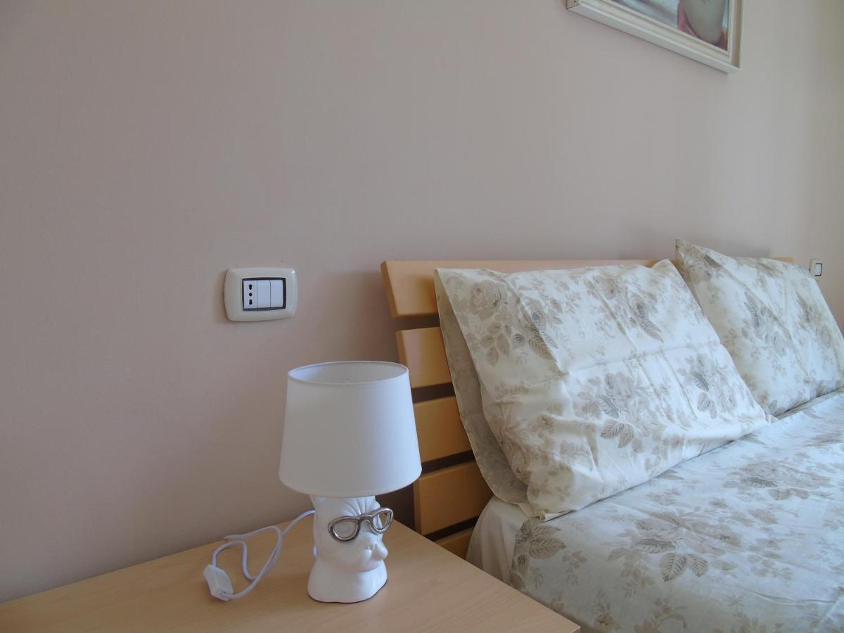 Discovery Flat With Pool & Bikes Apartamento Sirmione Exterior foto