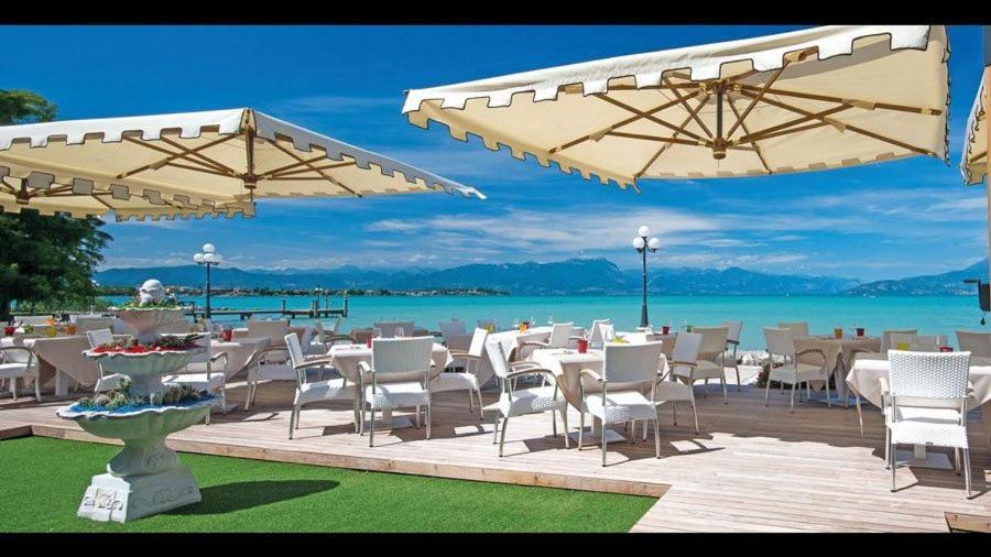 Discovery Flat With Pool & Bikes Apartamento Sirmione Exterior foto